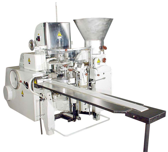 Автомат для фасовки и упаковки творога и масла, жира брикетом в фольгу или пергамент: АР2ТМ