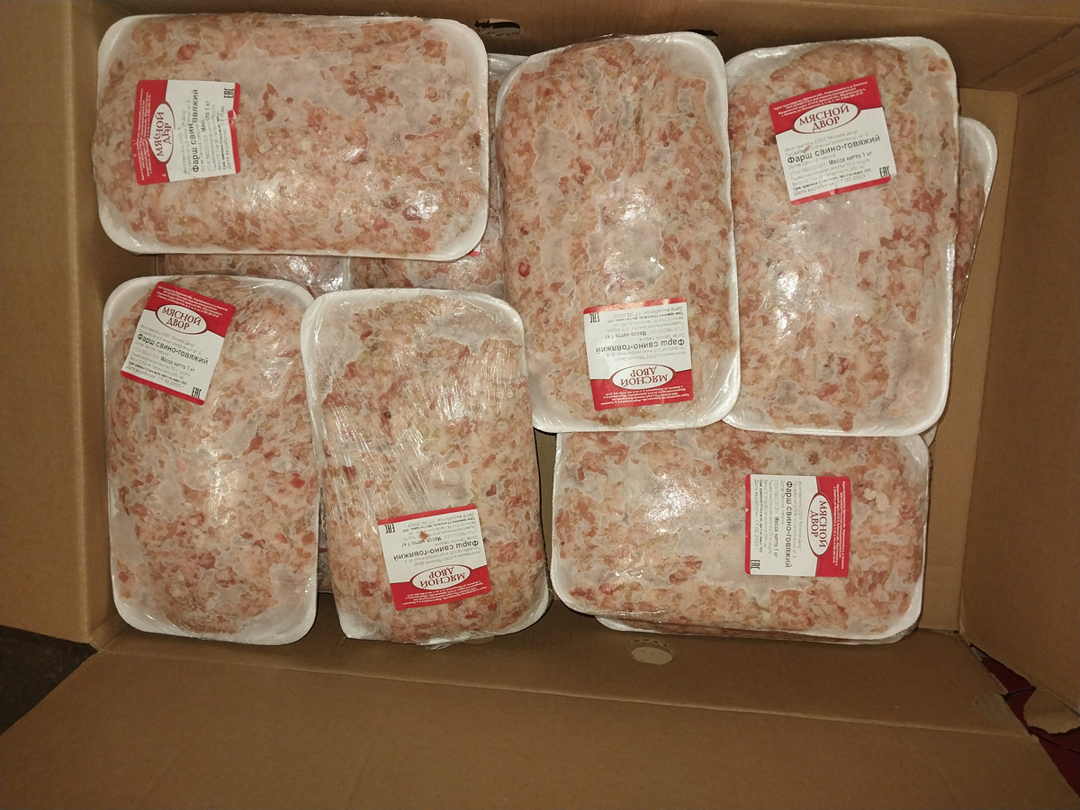 Фарш свино-говяжий в лотке 1 кг замороженный по цене производителя купить мелкий опт в Москве